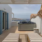 Νumi Boutique Hotel