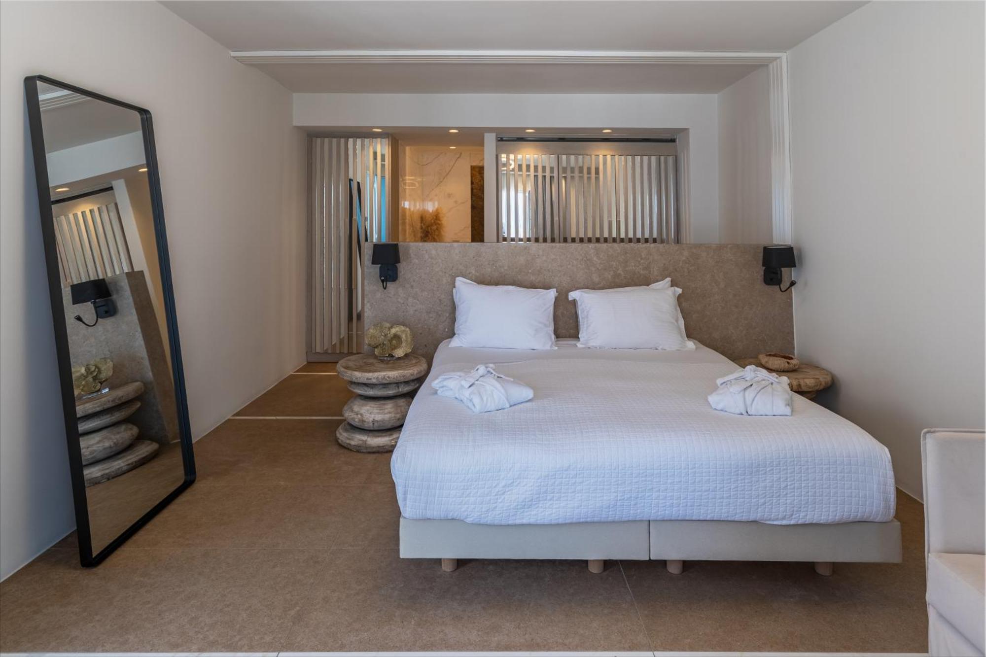 νumi Boutique Mykonos Town